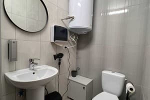 Хостел  GREEN HOUSE. Полулюкс 4-местный VIP 18 4